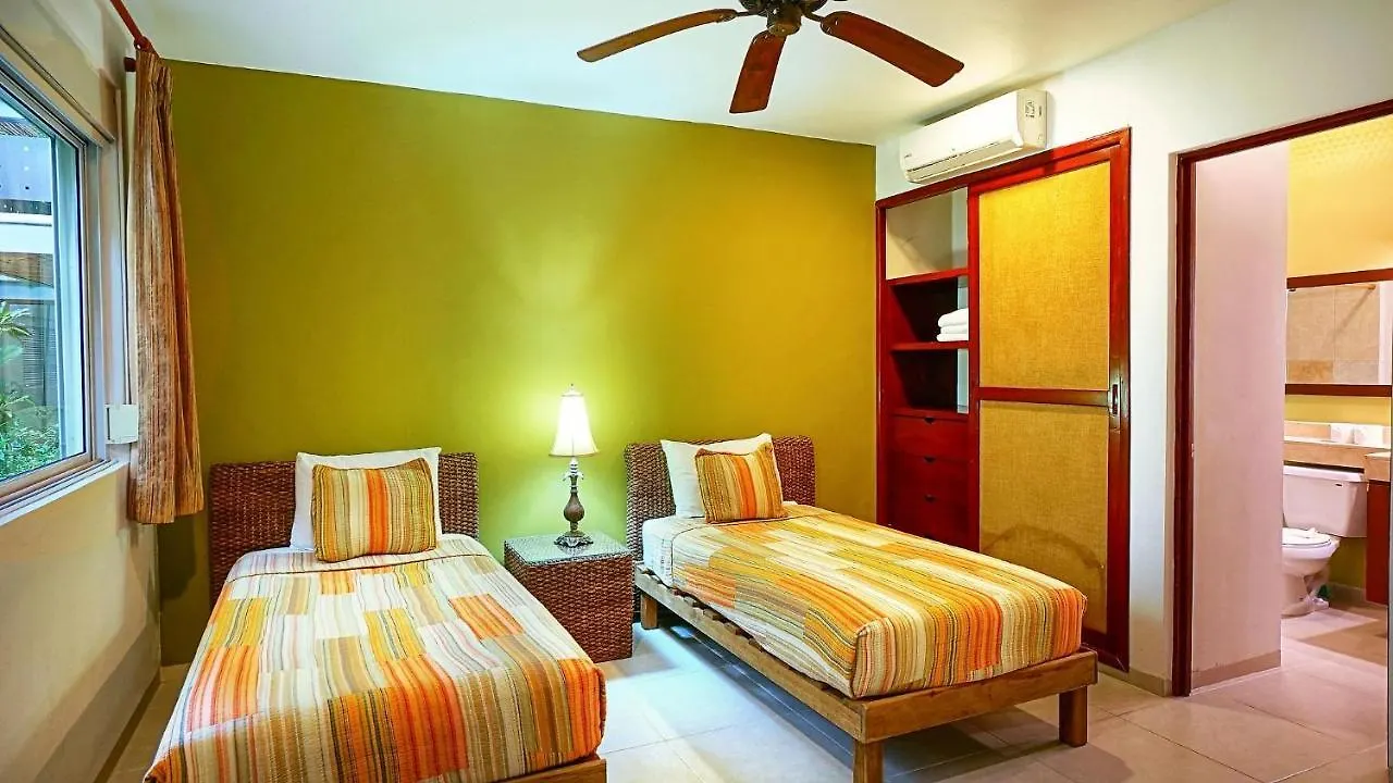 Apartment Meridian 107 Condo Playa del Carmen
