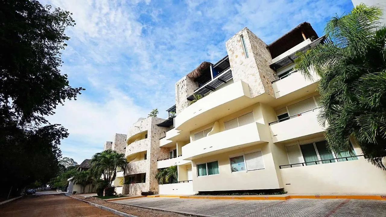 Meridian 107 Condo Playa del Carmen Mexico