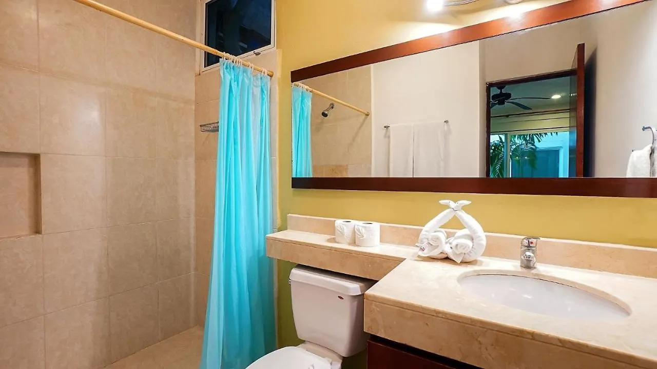 Meridian 107 Condo Playa del Carmen 0*,