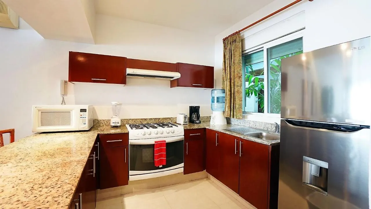 Meridian 107 Condo Playa del Carmen